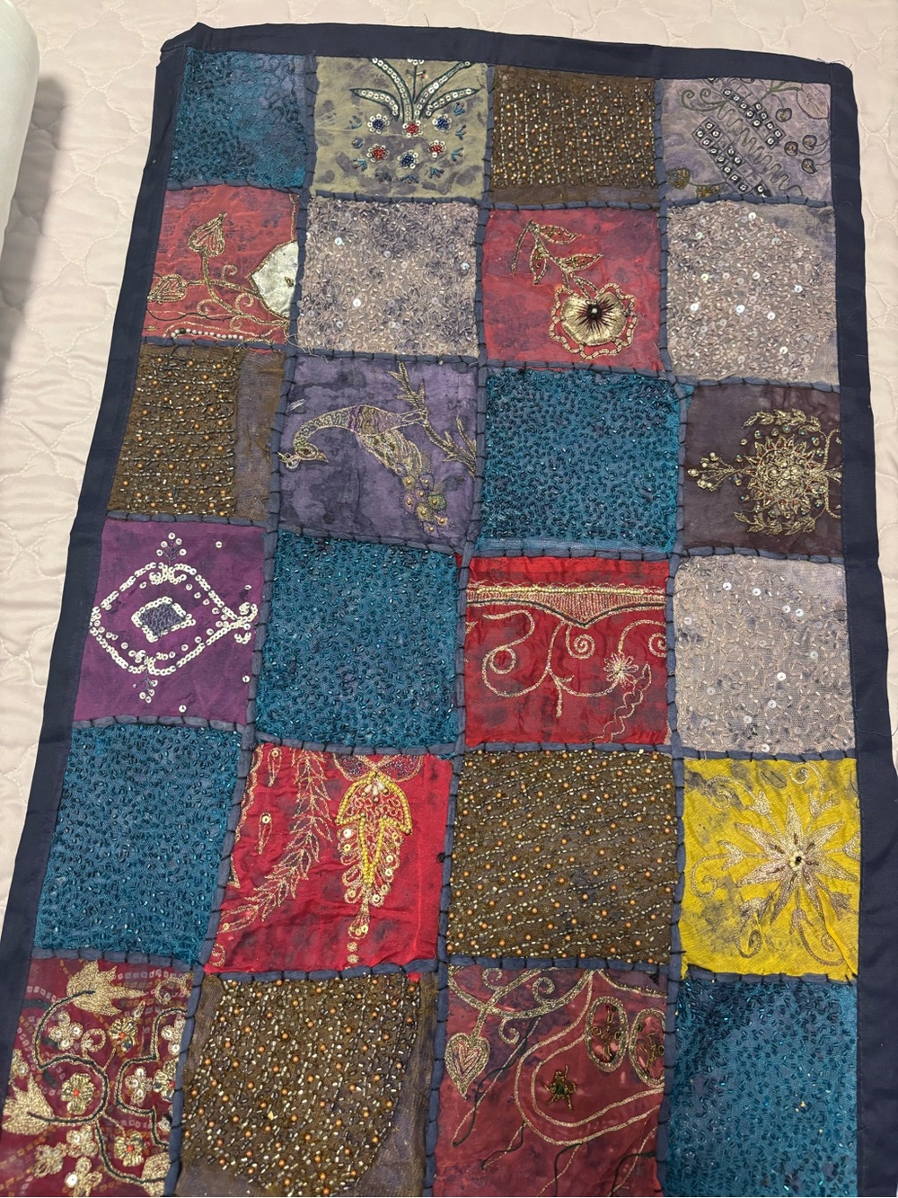 Handmade Table Runner Indian Design - Picture 4 of 6